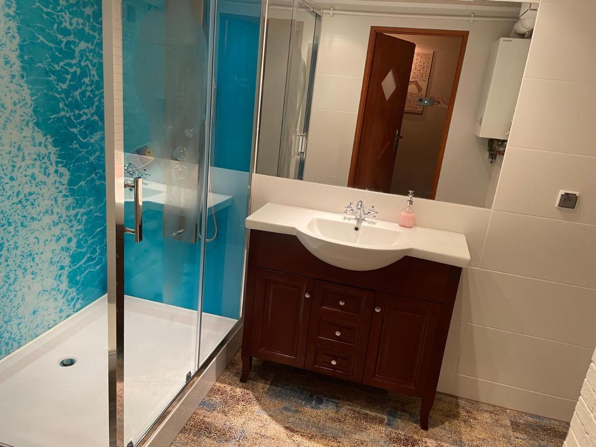 Przy Ulicy Zaruskiego Blisko Plazy Apartment *